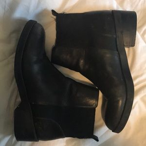 Steve Madden boots, leather size 9.5